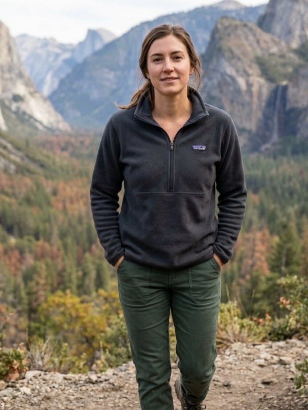Patagonia Women's Dark Gray Quarter-Zip Fleece Pullover